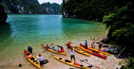 Asia-Indochina-Paddling-1-kayaks-people-e1356833924215