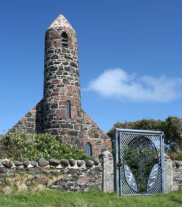 Scotland has over 790 offshore islands, most of which are to be found in four main groups: Shetland, Orkney, and the Hebrides, sub-divided into the Inner Hebrides and Outer Hebrides. A huge number of them have some kind of church connection or are dominated by a church. Pictured here is Canna Island’s “Rocket Church.” ©Candice Gaukel Andrews