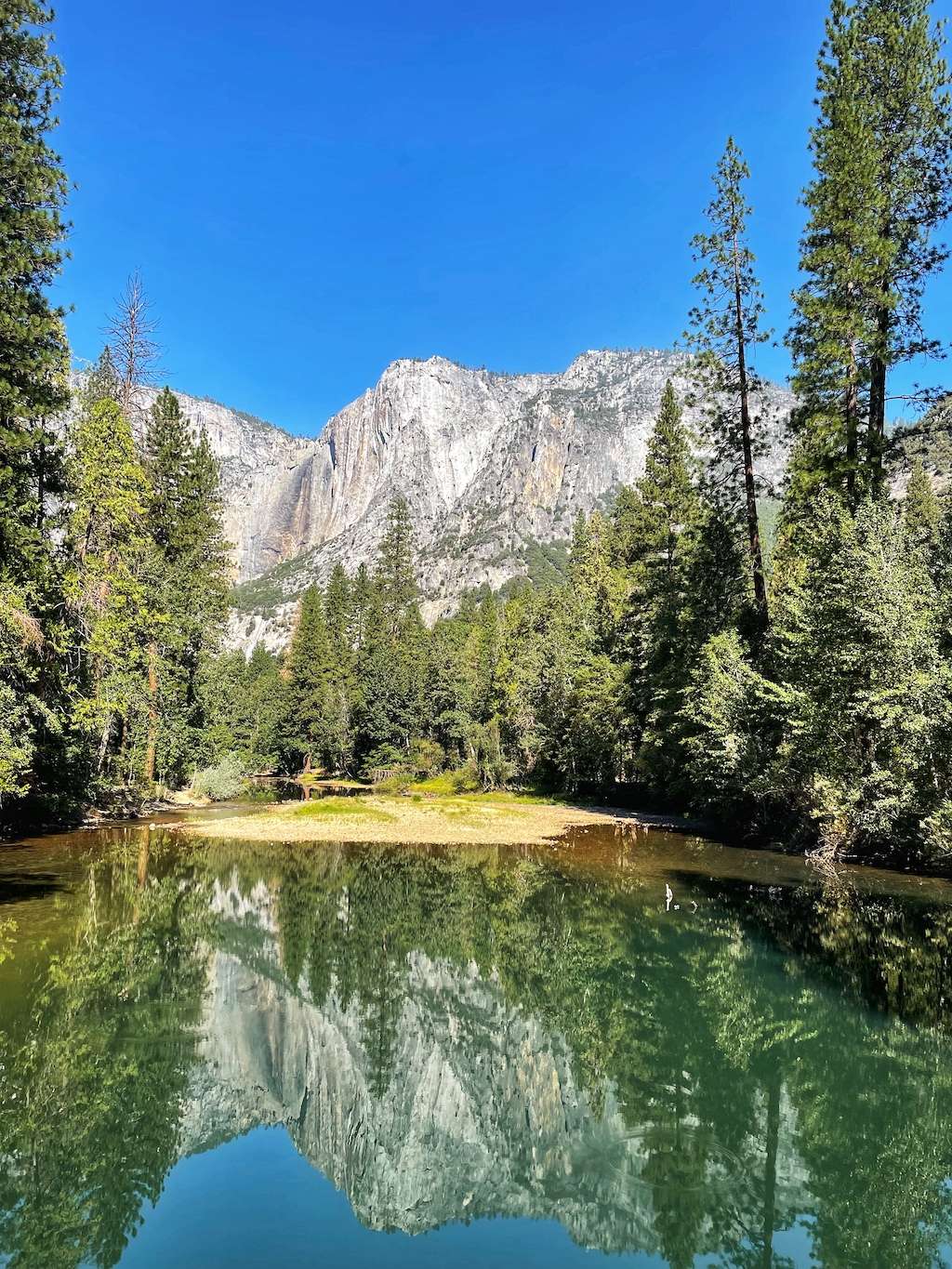 Yosemite's many scenic lakes are ideal for moments of quiet reflection. 