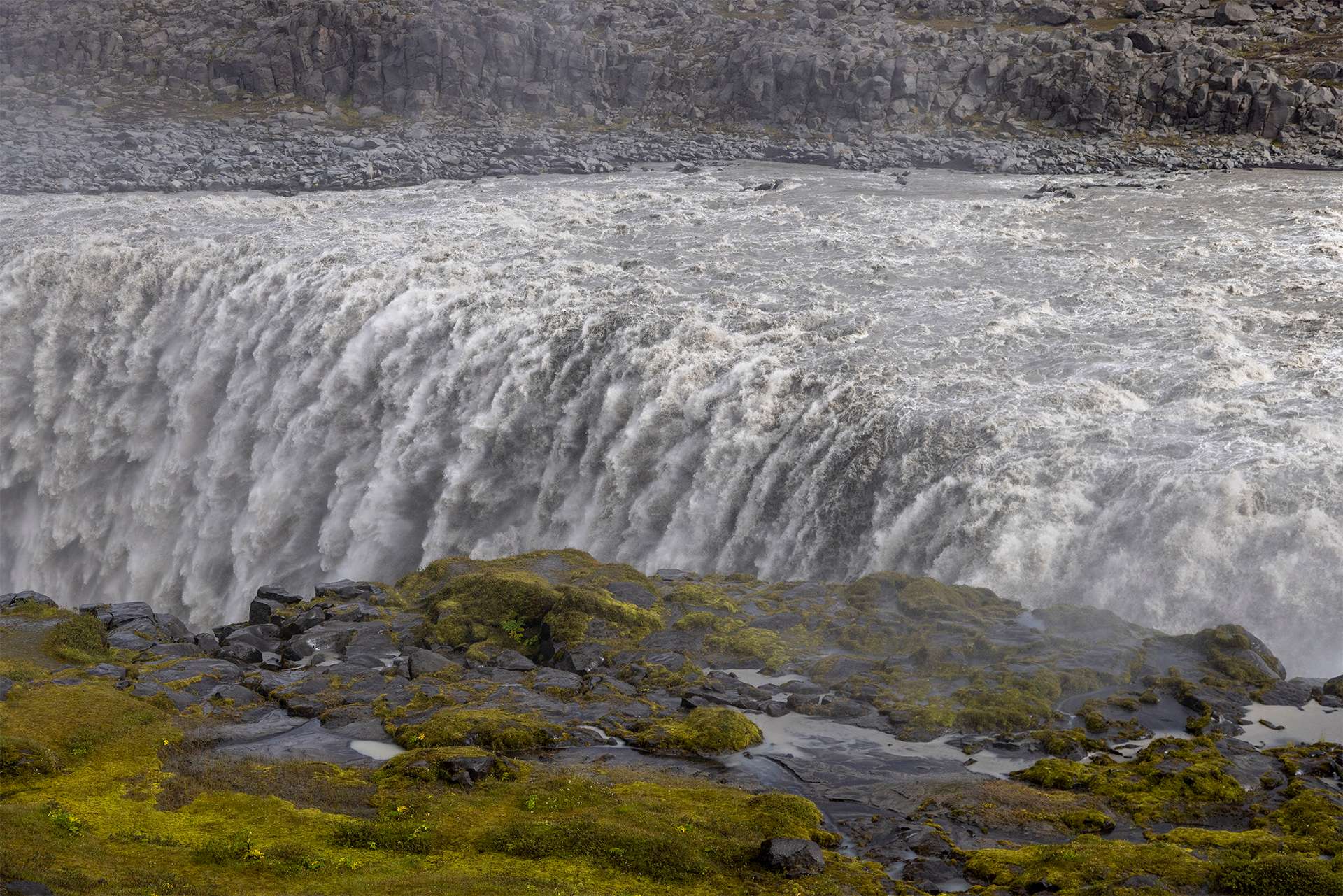 Dettifoss Powerful waterfall cataracts 