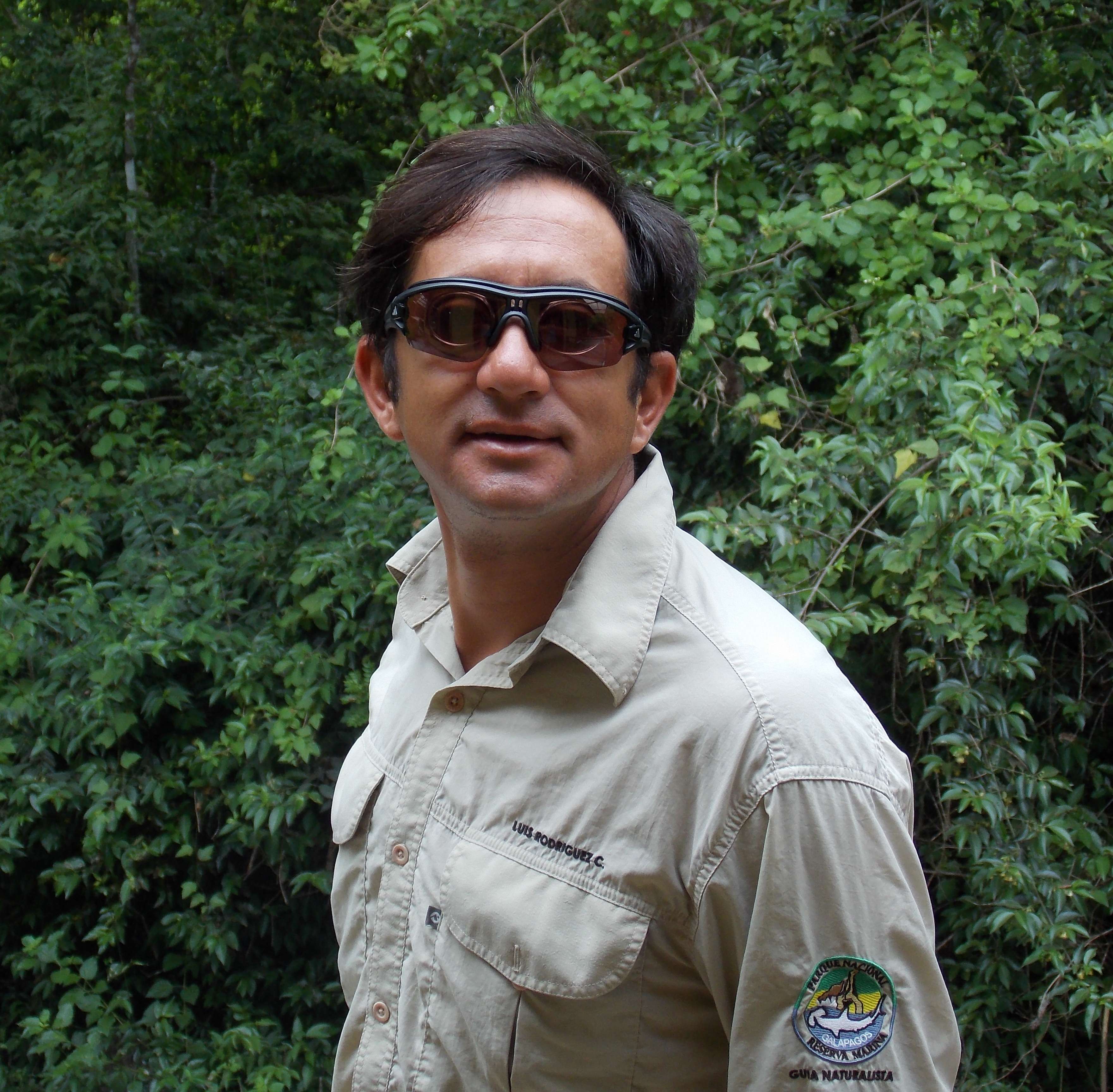 Luis Rodriguez, Galapagos guide